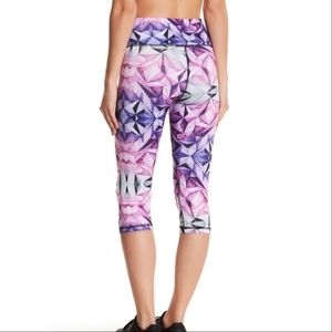 Zella Digital High Waist Capri Leggings